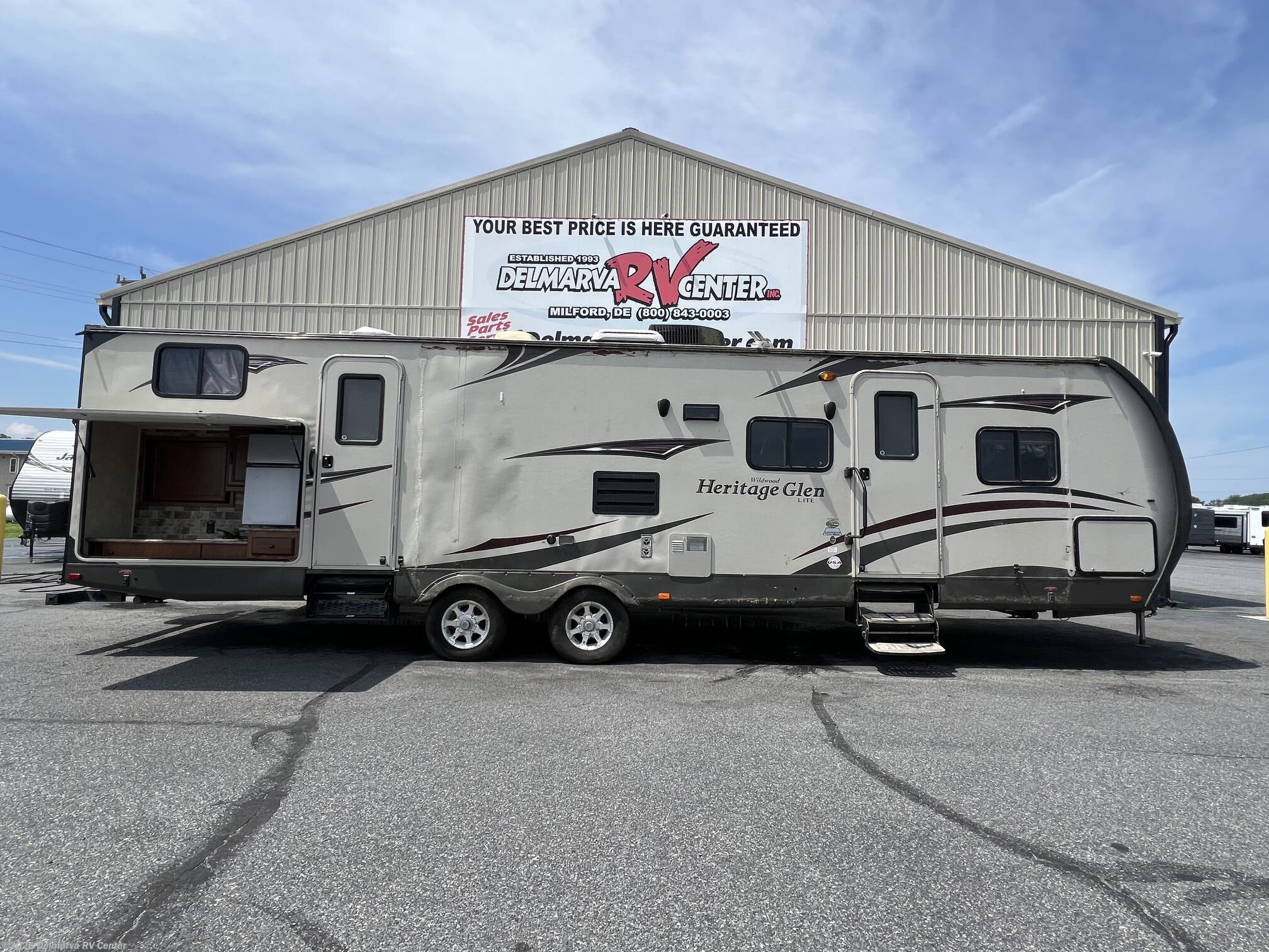 Used 2013 Forest River Wildwood Heritage Glen Lite 312QBUD available in Milford, Delaware