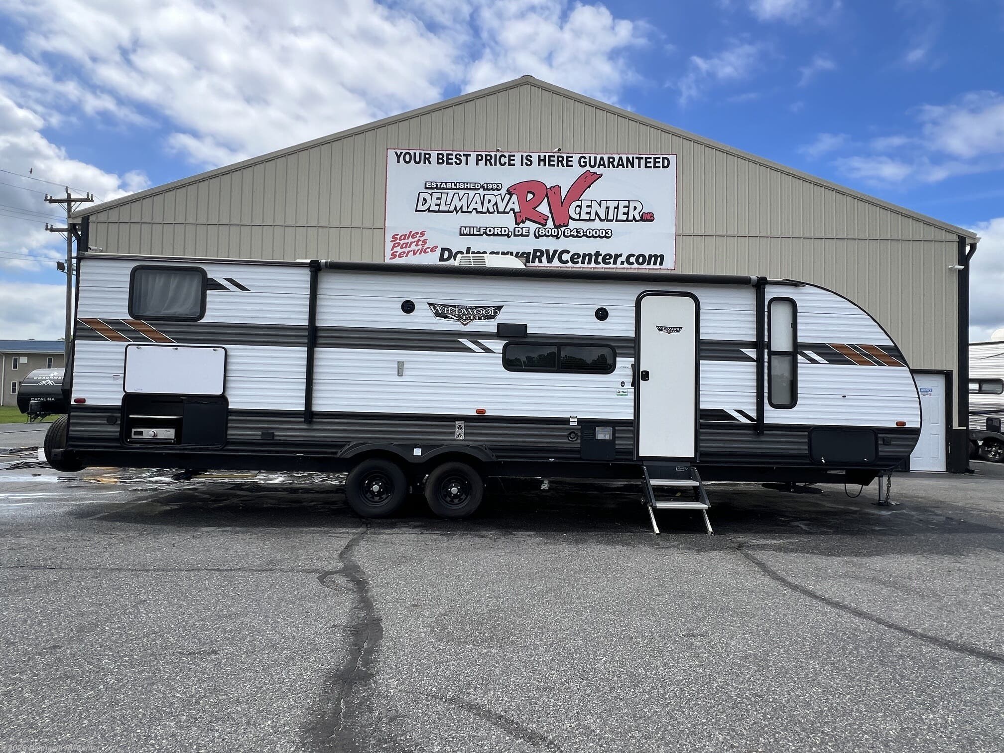 Used 2020 Forest River Wildwood X-Lite 273QBXL available in Milford, Delaware