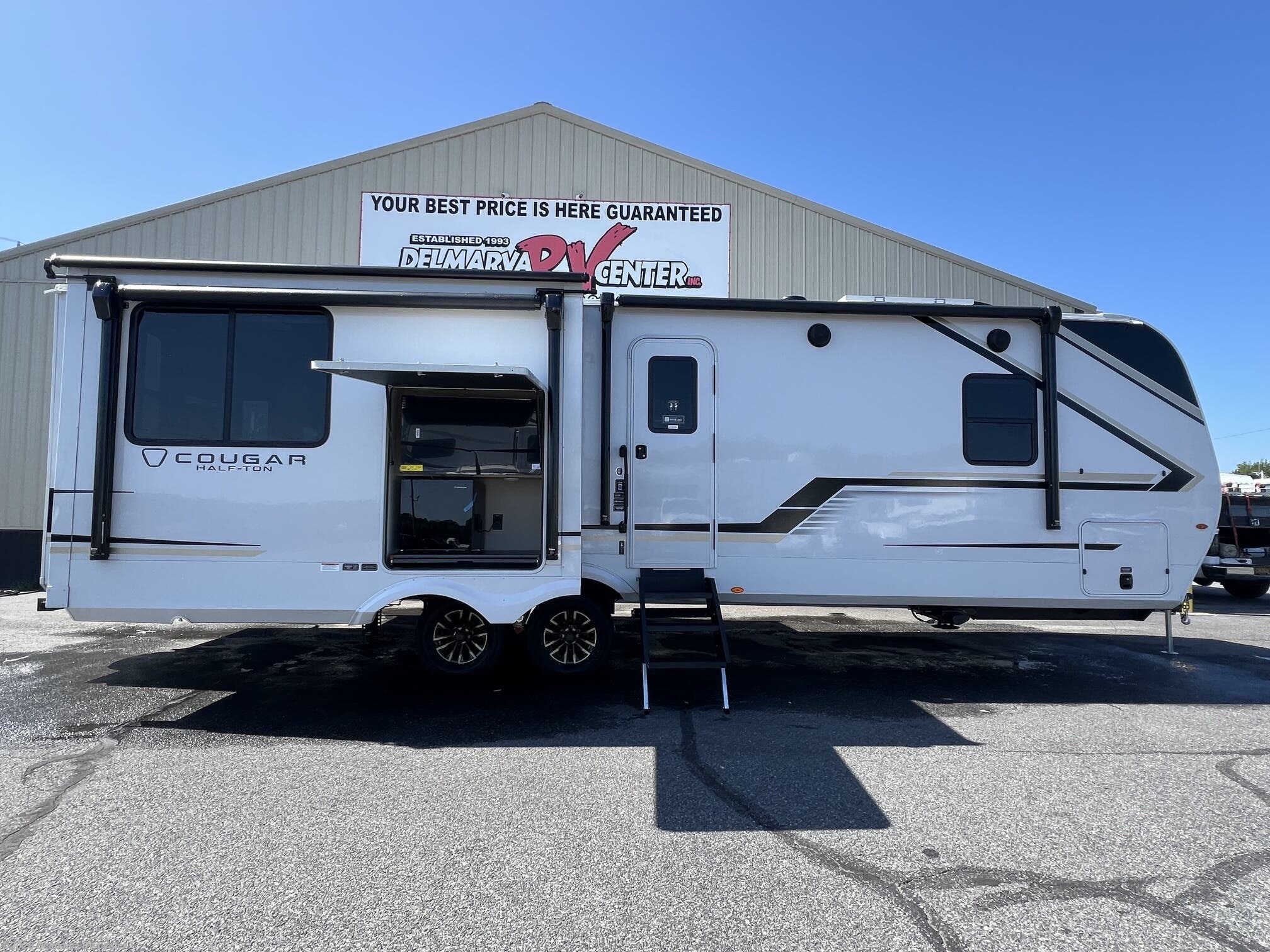 New 2027  Keystone Cougar Half-Ton 29RKE by Keystone from Delmarva RV Center in Milford, DE