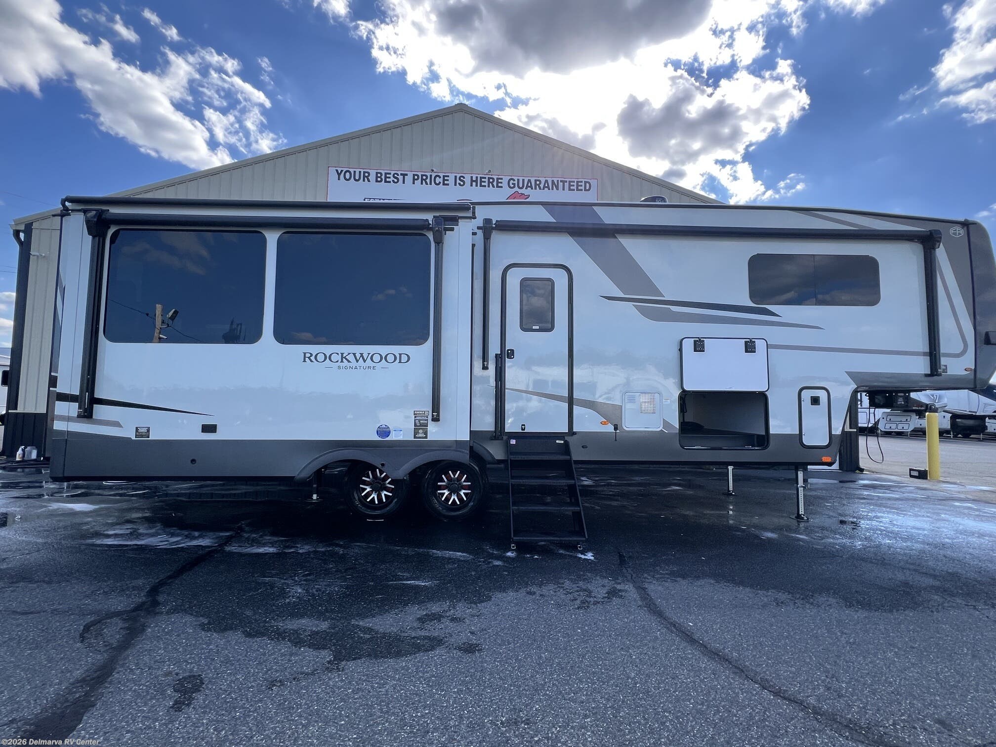 New 2027 Forest River Rockwood Signature R361RLS available in Milford, Delaware
