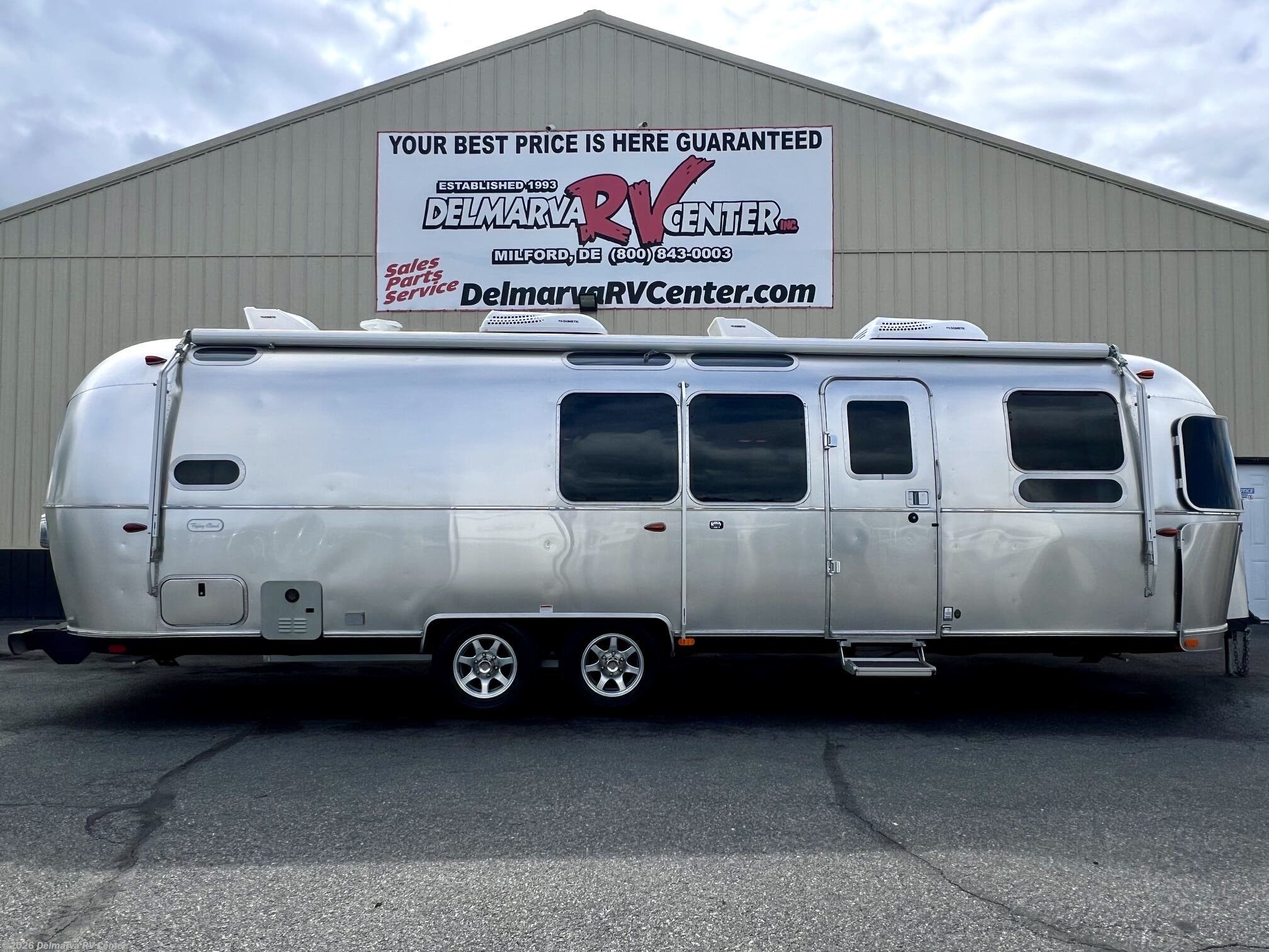 Used 2023 Airstream Flying Cloud 30FB Bunk available in Milford, Delaware
