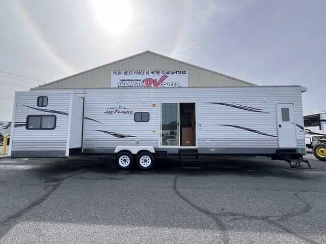 Used 2010 Jayco Jay Flight Bungalow 40BHS available in Milford, Delaware