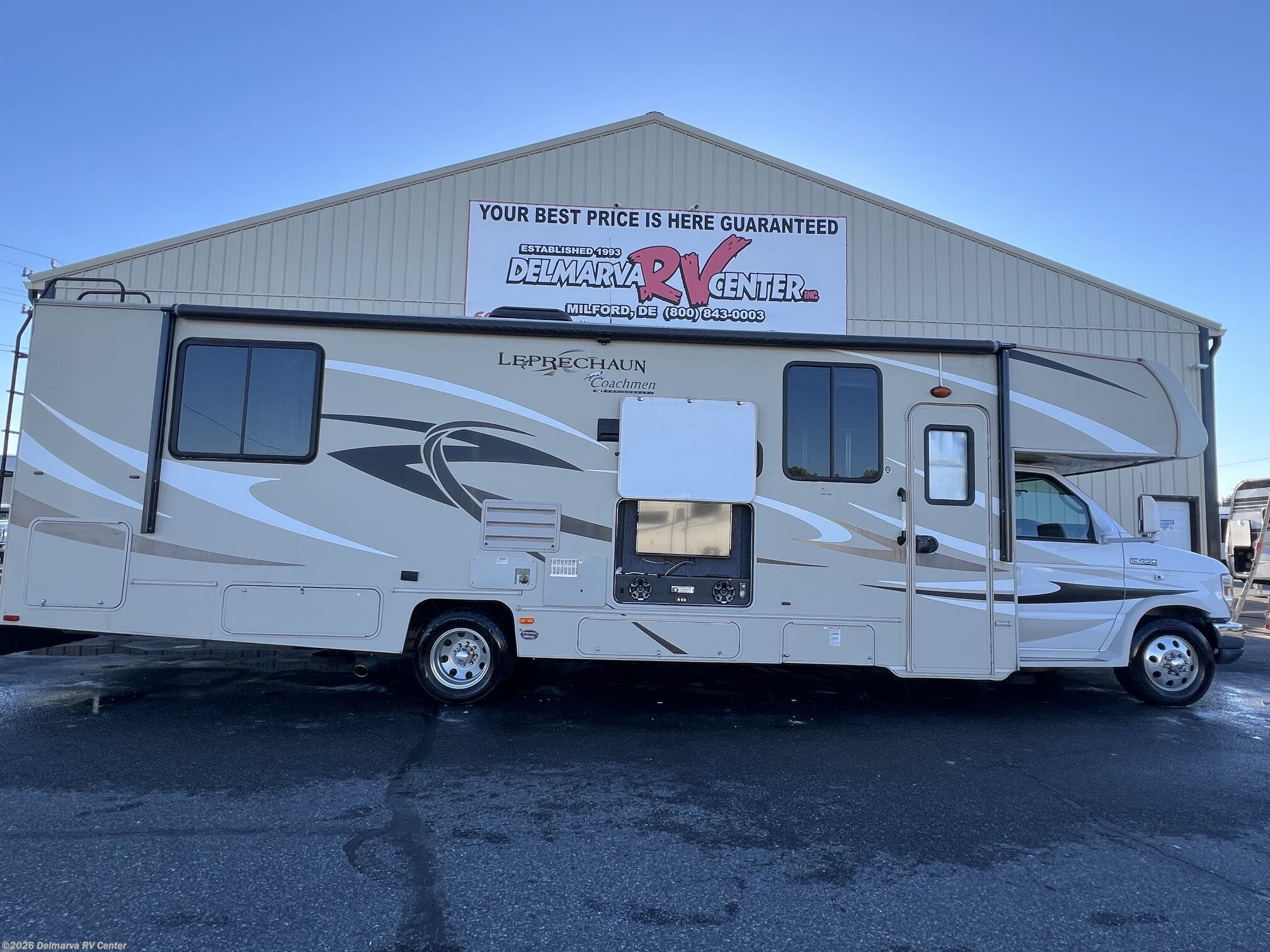 Used 2014  Coachmen Leprechaun 319DS by Coachmen from Delmarva RV Center (Milford North) in Milford North, DE
