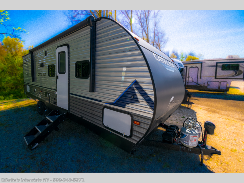 Used 2023 Coachmen Catalina Summit Series 8 261BHS available in Haslett, Michigan