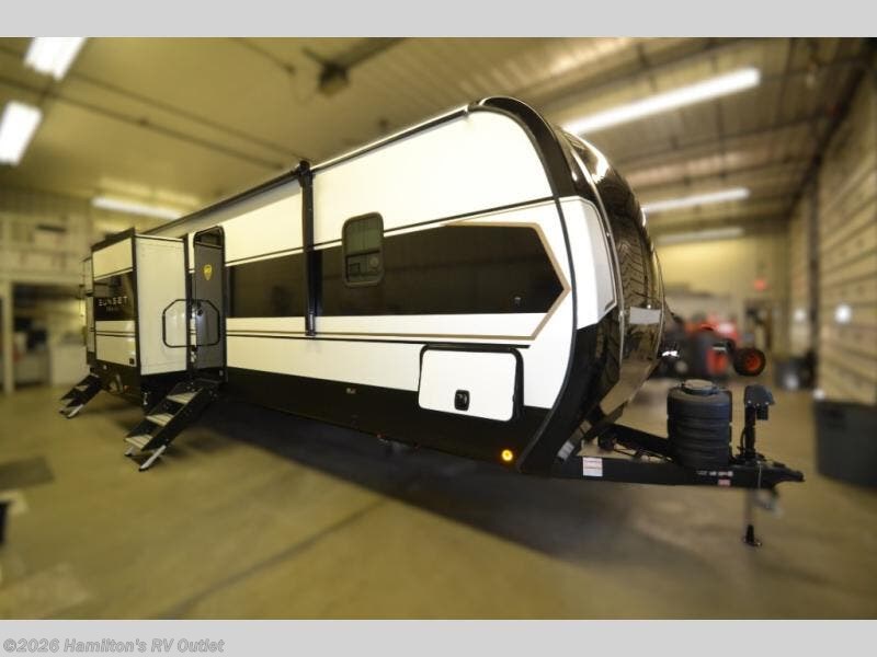 New 2026 CrossRoads Sunset Trail 331BH available in Saginaw, Michigan