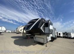 Used 2022 Grand Design Momentum 397THS available in Park City, Kansas