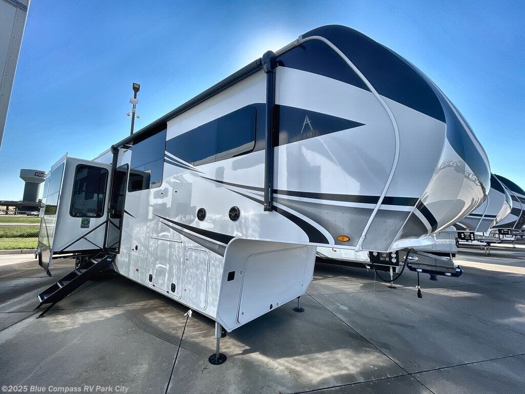 New 2025 Grand Design Solitude 376RD available in Park City, Kansas