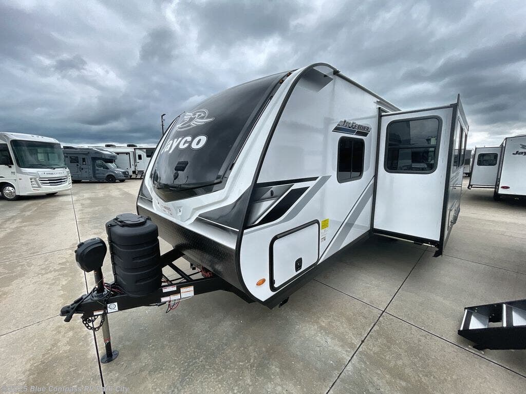 New 2026 Jayco Jay Feather 27BH available in Park City, Kansas