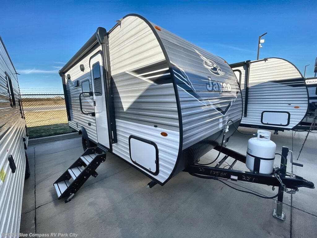 New 2025 Jayco Jay Flight SLX 175BHW available in Park City, Kansas
