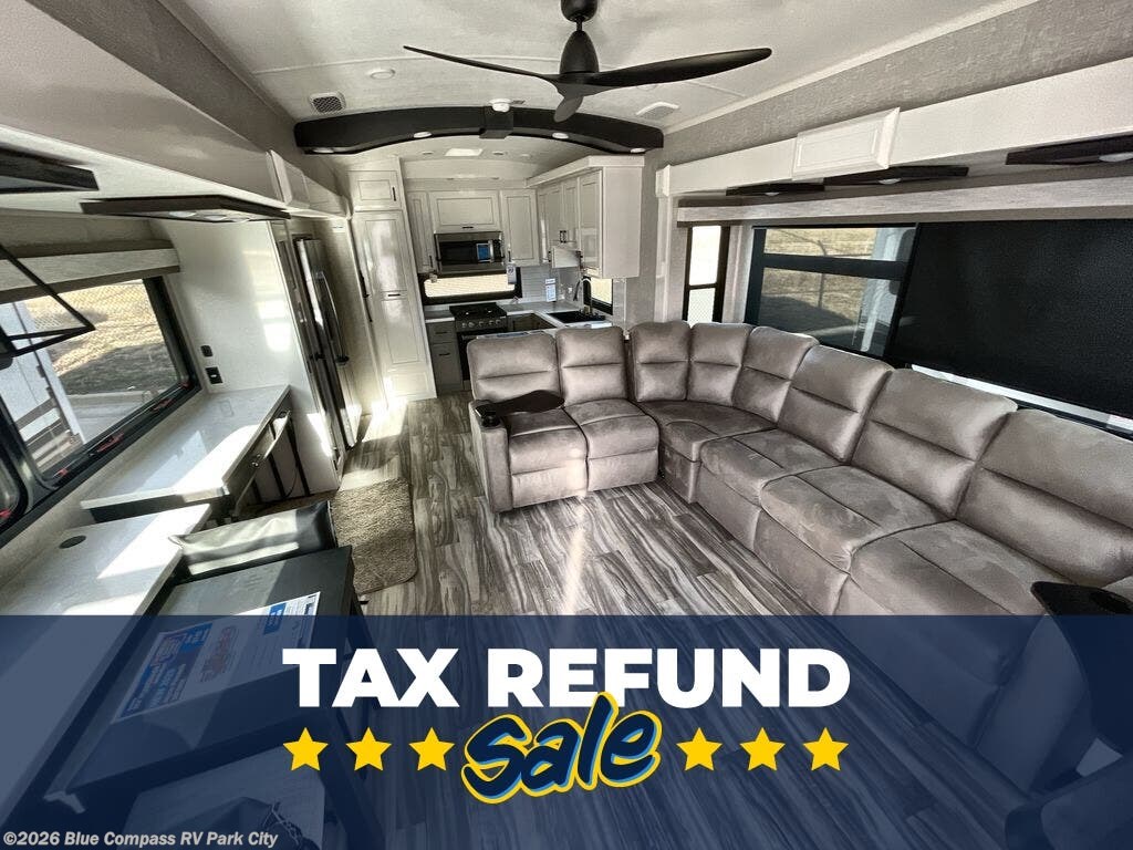 New 2025 Jayco Pinnacle 38FBRK available in Park City, Kansas