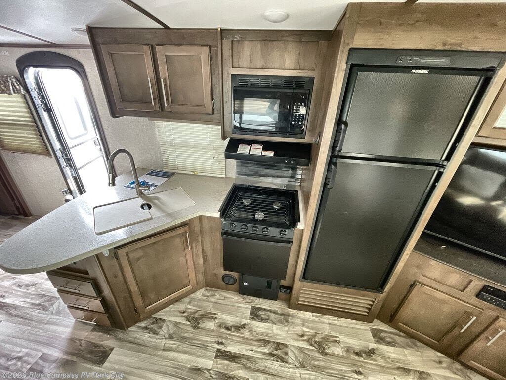 Used 2019 Keystone Cougar Half-Ton Series 29RESWE available in Park City, Kansas