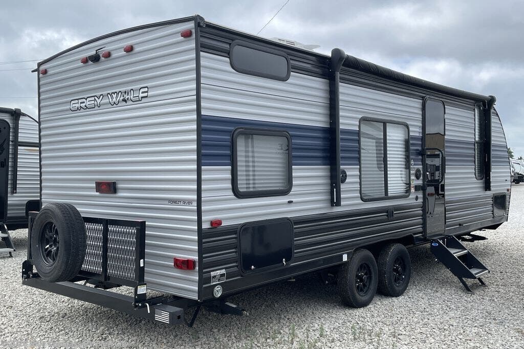 Used 2021 Forest River Cherokee Grey Wolf Cherokee Greywolf 26djse available in Park City, Kansas