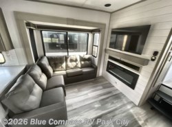 New 2025 Grand Design Influence 3203GK available in Park City, Kansas