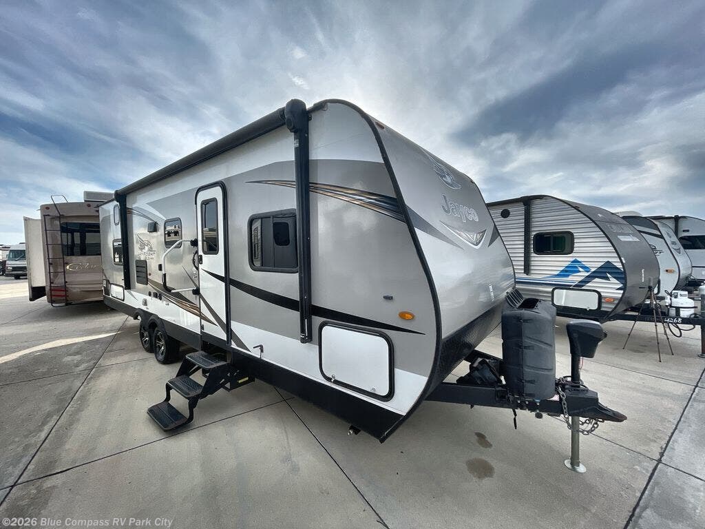 Used 2020 Jayco Jay Flight 267BHS available in Park City, Kansas