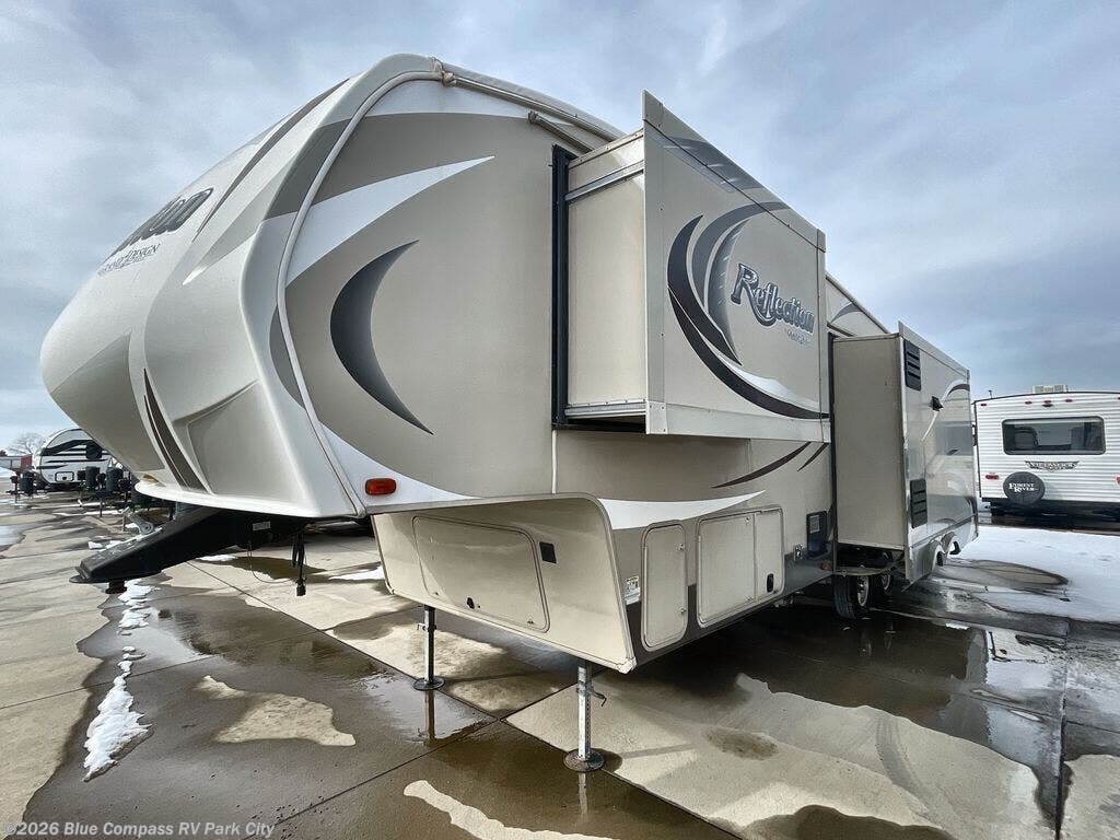 Used 2015 Grand Design Reflection 303RLS available in Park City, Kansas