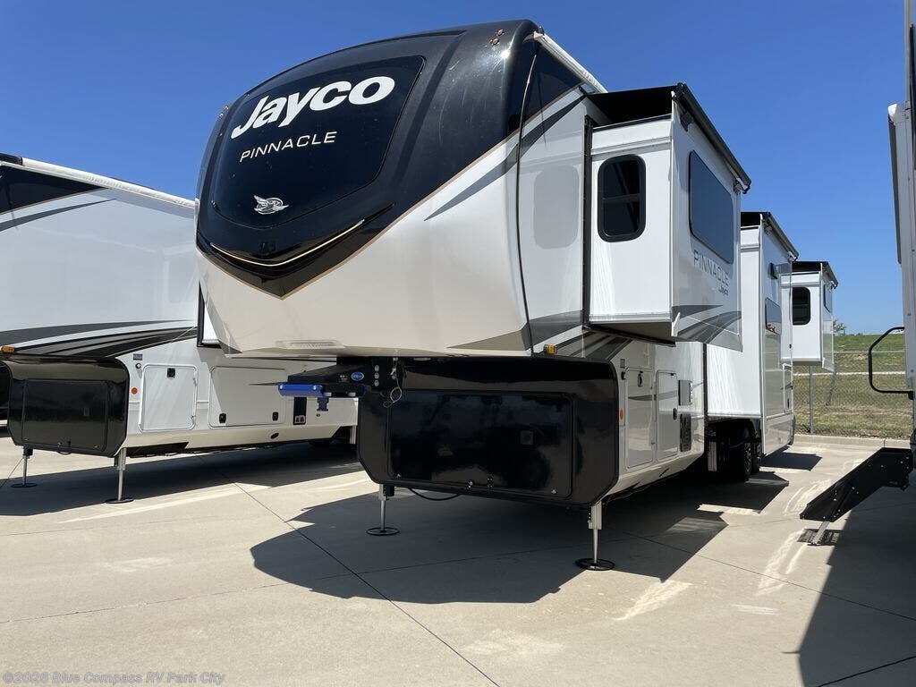 New 2026 Jayco Pinnacle 39FLOK available in Park City, Kansas