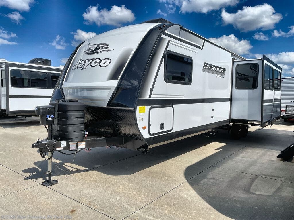 New 2027 Jayco Jay Feather 29QBH available in Park City, Kansas