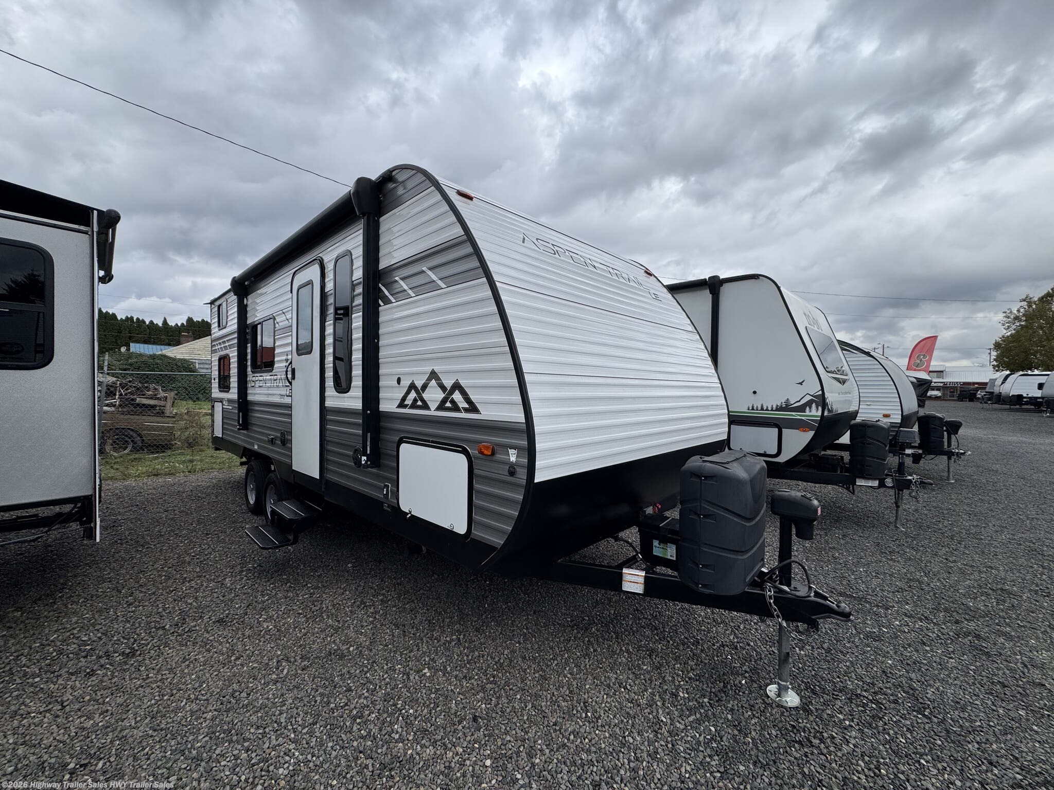 Used 2023  Dutchmen Aspen Trail LE 21BHWE by Dutchmen from Highway Trailer Sales in Salem, OR