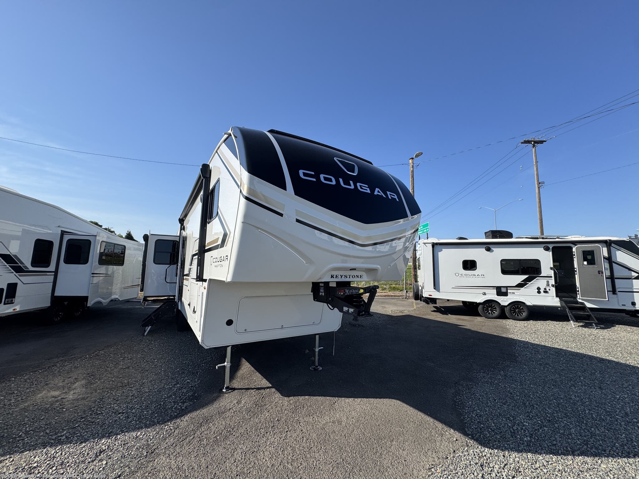 New 2027 Keystone Cougar Half-Ton 29MDB available in Salem, Oregon