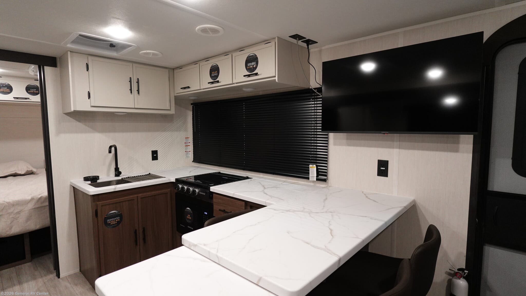 New 2026 Winnebago Micro Minnie 2108DS available in Winter Garden, Florida