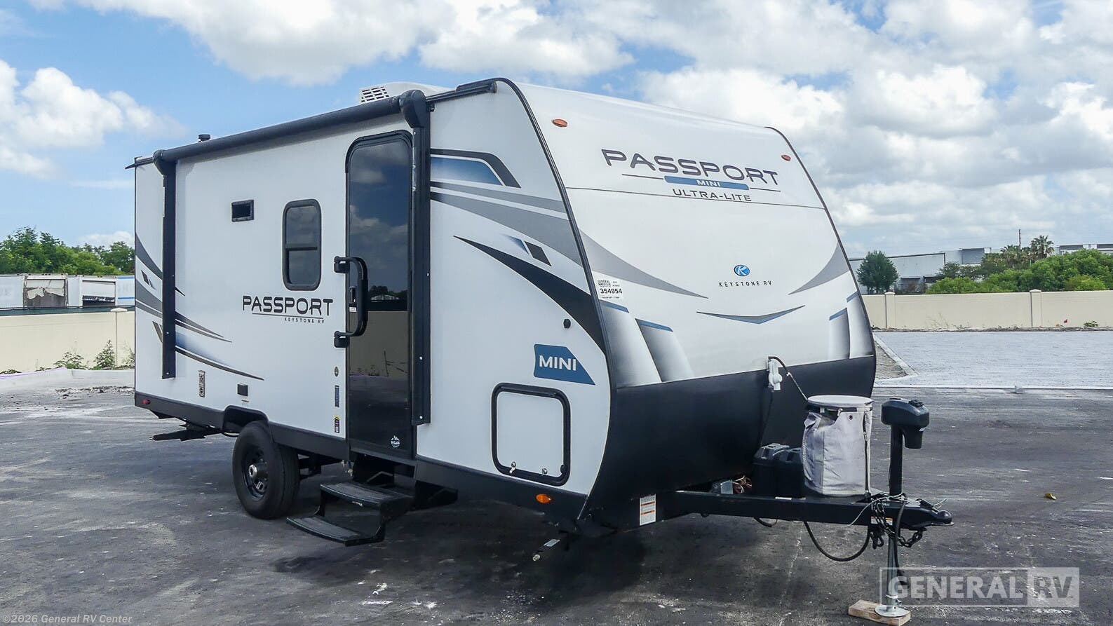 Used 2024 Keystone Passport Mini 170BH available in Winter Garden, Florida