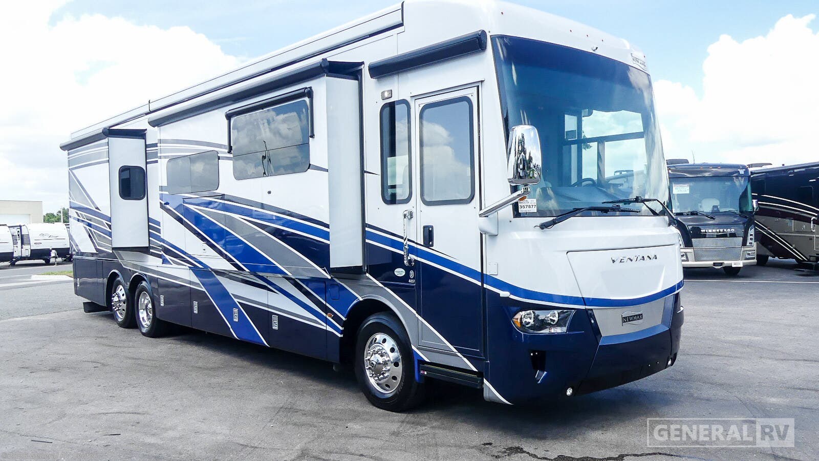 Used 2022 Newmar Ventana 4037 available in Winter Garden, Florida