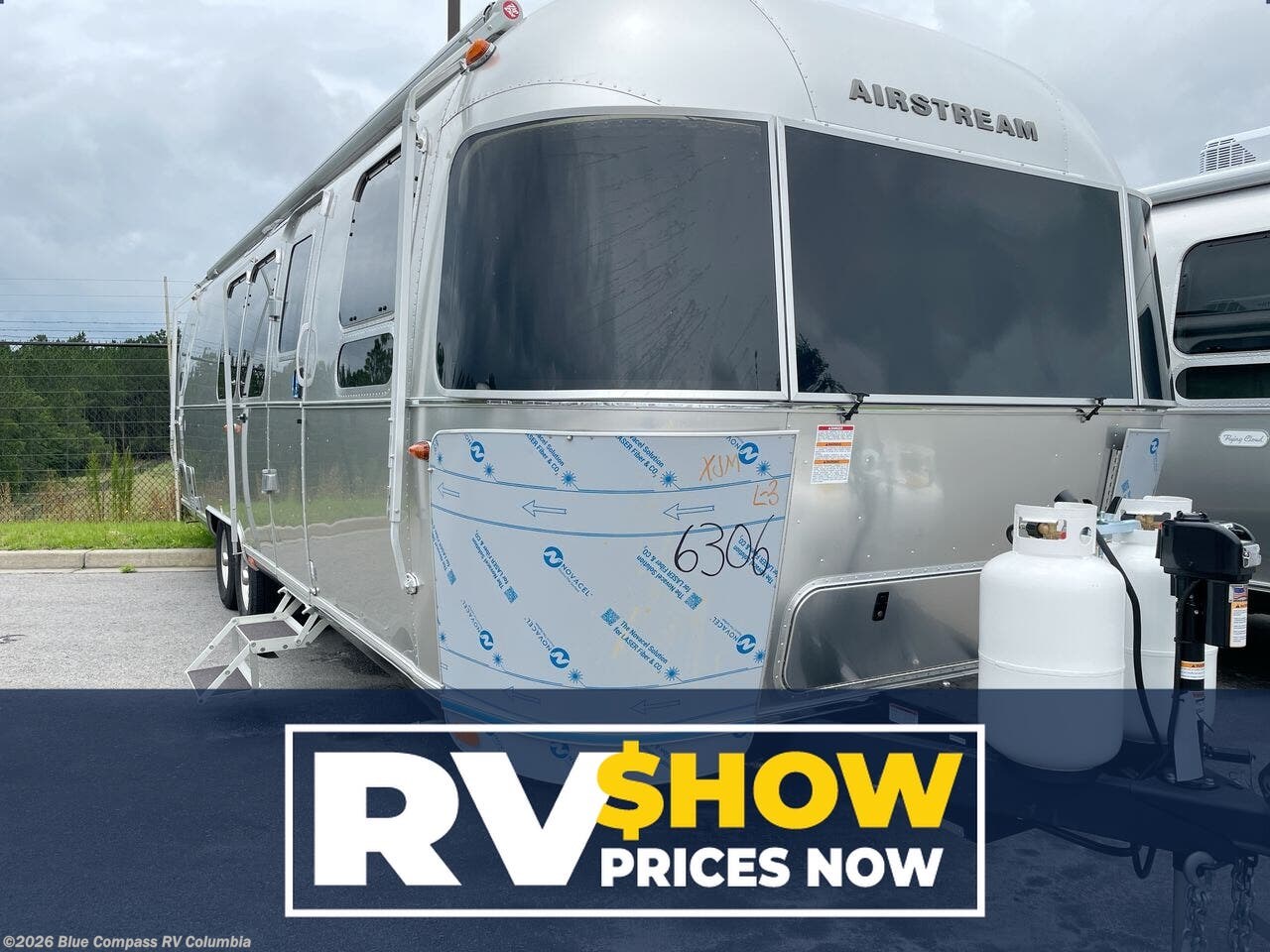 New 2025 Airstream Flying Cloud 30FB Bunk available in Lexington, South Carolina