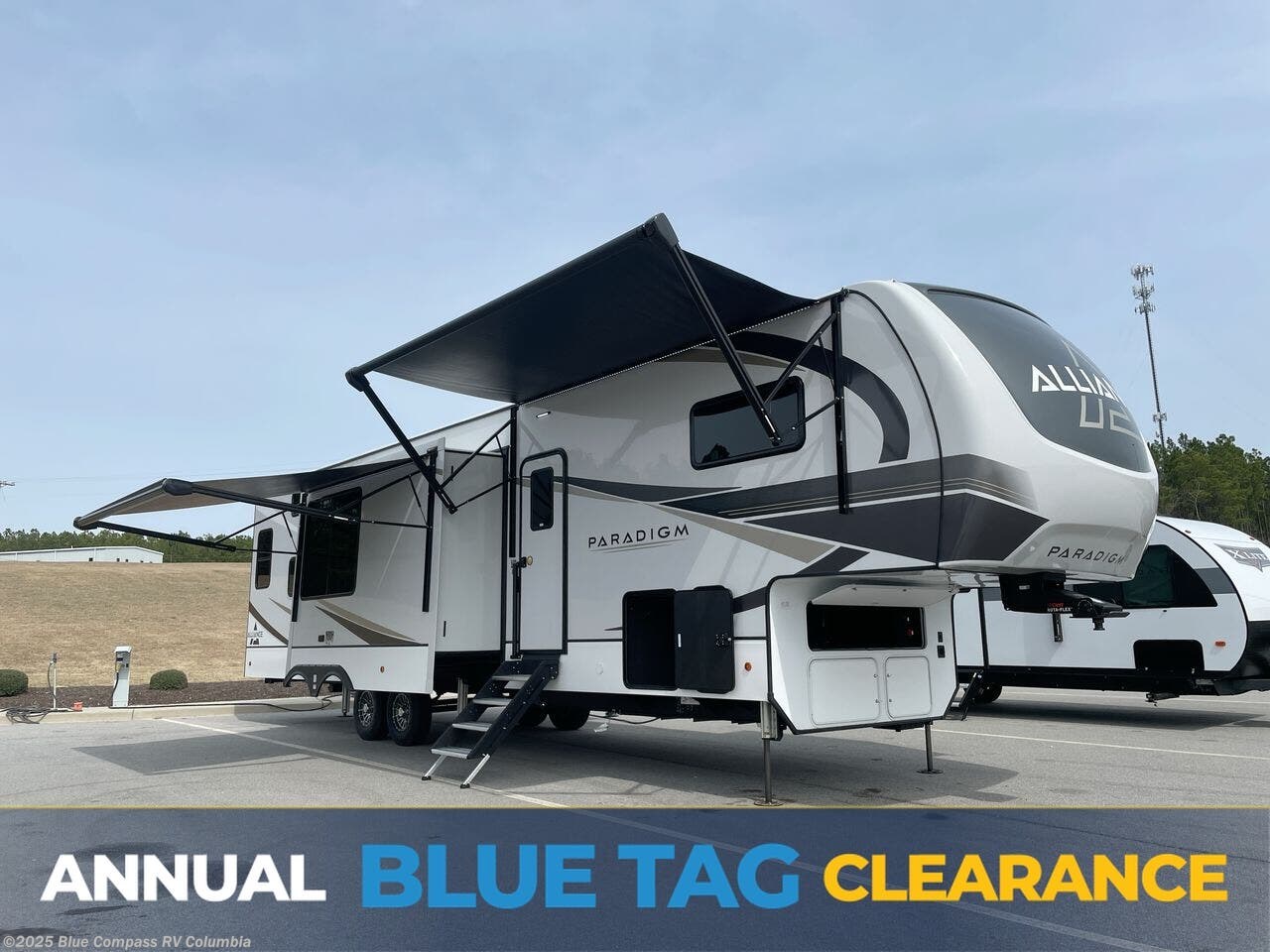 Used 2024 Alliance RV Paradigm 395DS available in Lexington, South Carolina