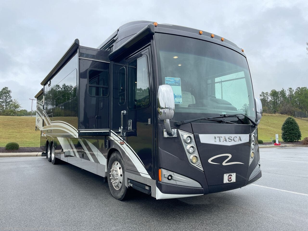 Used 2015 Winnebago Ellipse 42ql Itasca available in Lexington, South Carolina