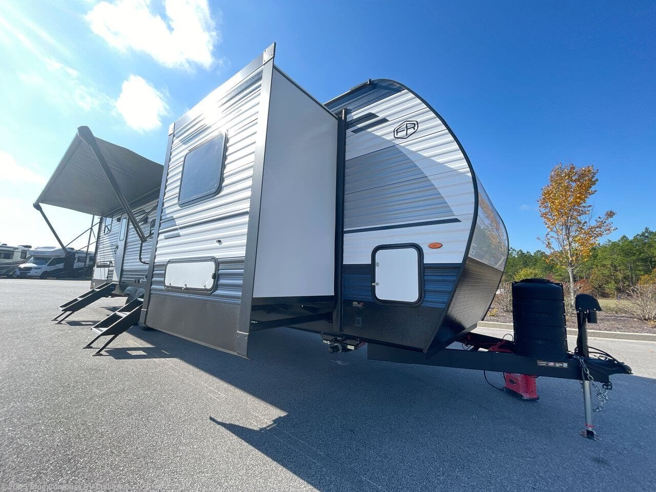 New 2026 Palomino Puma 32BHQS available in Lexington, South Carolina