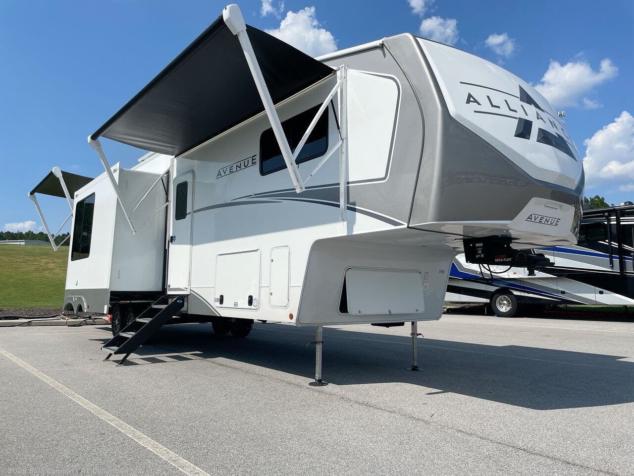 New 2026 Alliance RV Avenue 38DBL available in Lexington, South Carolina