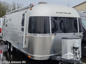 Used 2016 Airstream International Signature 25FB available in Sandy, Oregon