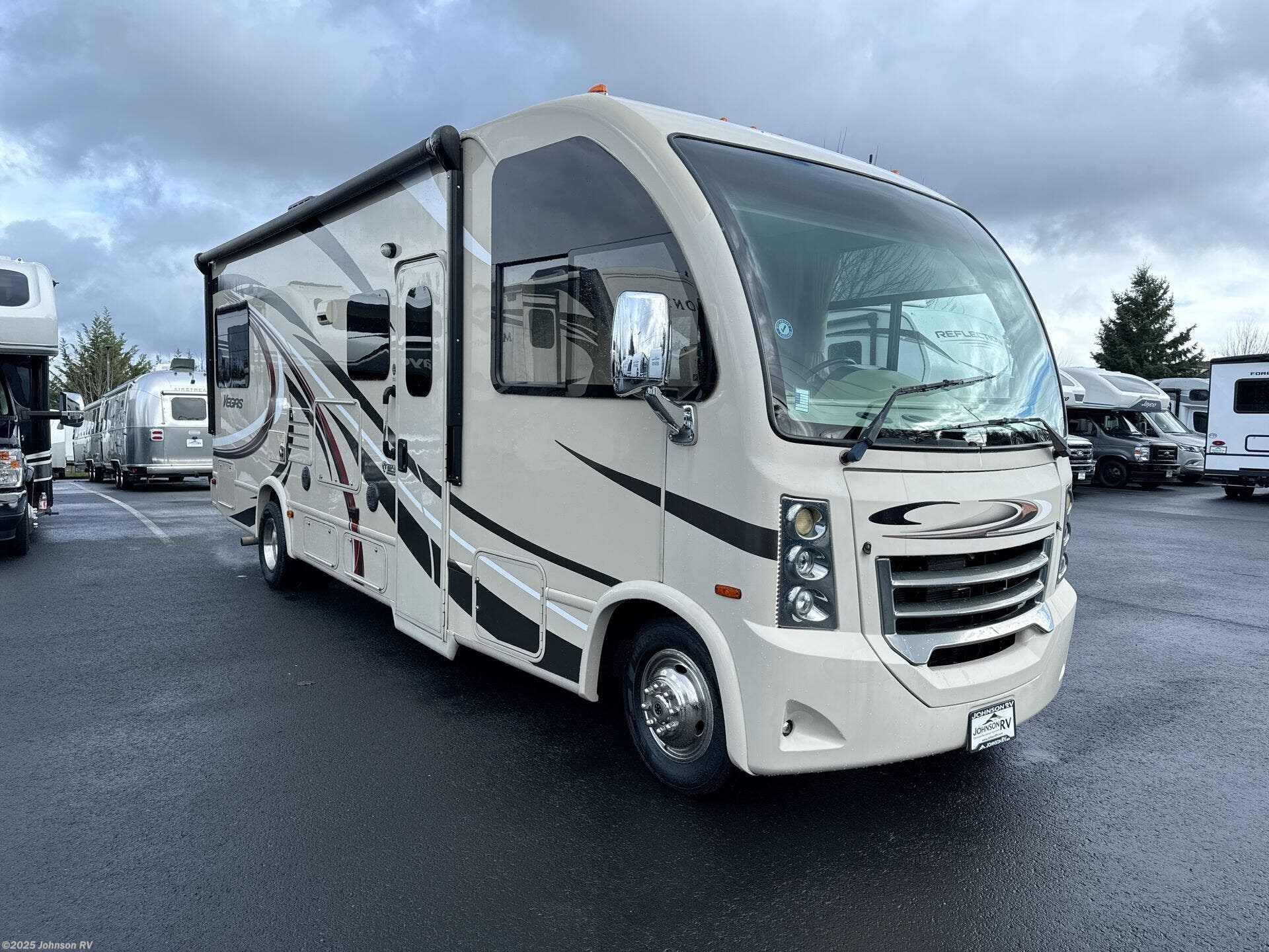 Used 2017 Thor Motor Coach Vegas 25.2 available in Sandy, Oregon