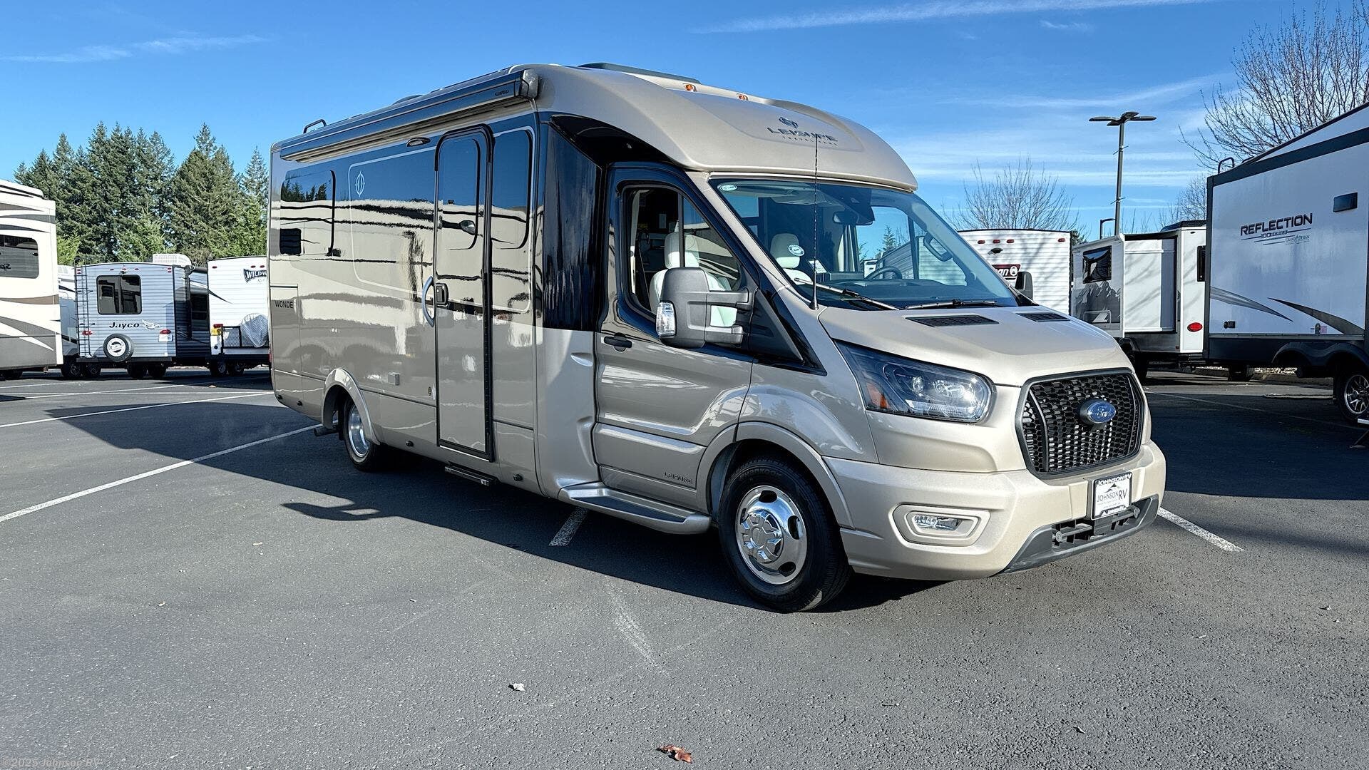 New 2025 Leisure Travel Wonder W24RTB available in Sandy, Oregon