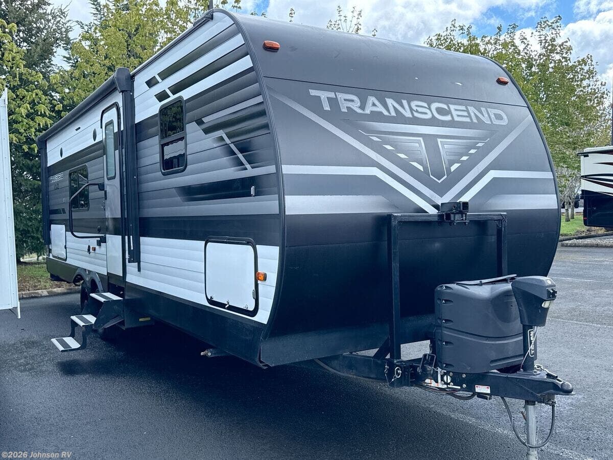 Used 2020 Grand Design Transcend Xplor 261BH available in Sandy, Oregon