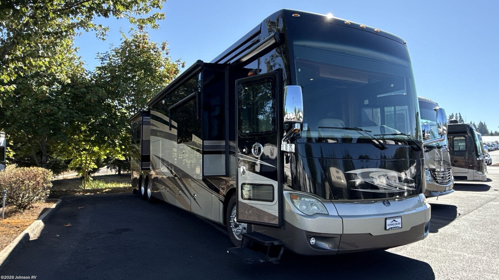 Used 2014 Tiffin Allegro Bus 43QGP available in Sandy, Oregon