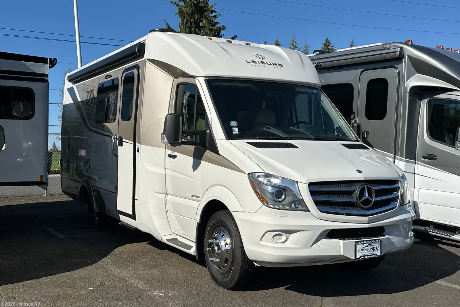 Used 2016 Leisure Travel Unity 24MB available in Sandy, Oregon