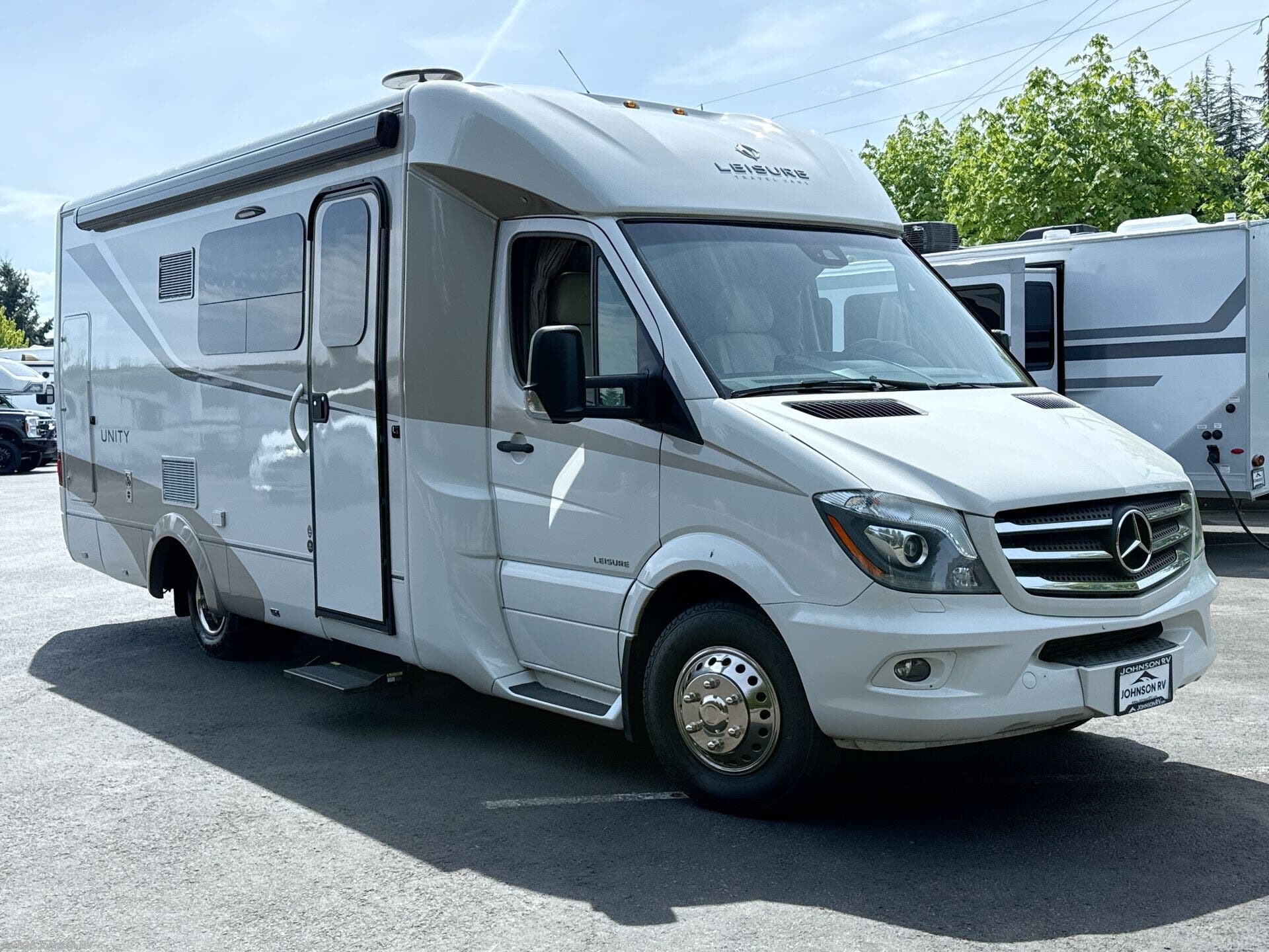 Used 2017 Leisure Travel Unity 24MB available in Sandy, Oregon