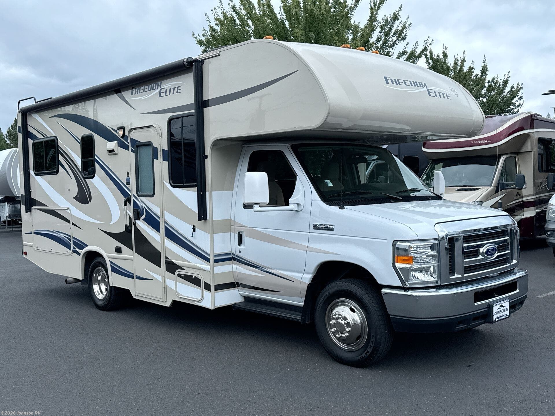 Used 2014 Thor Motor Coach Freedom Elite 23H available in Sandy, Oregon