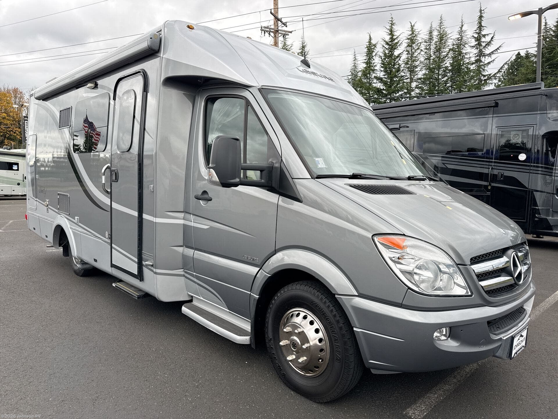 Used 2014  Leisure Travel Unity 24MB by Leisure Travel from Johnson RV in Sandy, OR