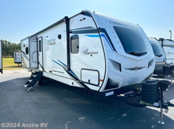 New 2024 Coachmen Freedom Express Ultra Lite 320BHDS available in Boerne, Texas
