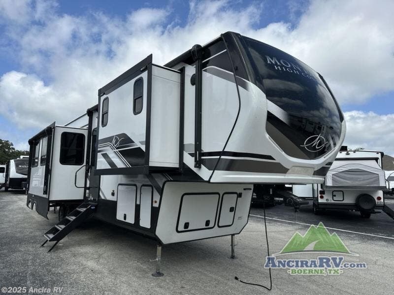 New 2025 Keystone Montana High Country 397FB available in Boerne, Texas