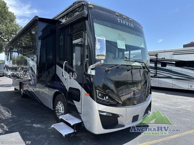New 2026 Tiffin Phaeton 35 CH available in Boerne, Texas