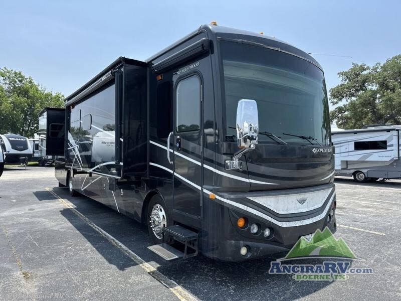 Used 2015 Fleetwood Expedition 40X available in Boerne, Texas