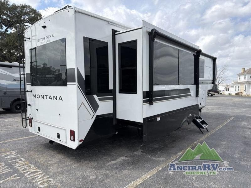 New 2026 Keystone Montana 3100RL available in Boerne, Texas