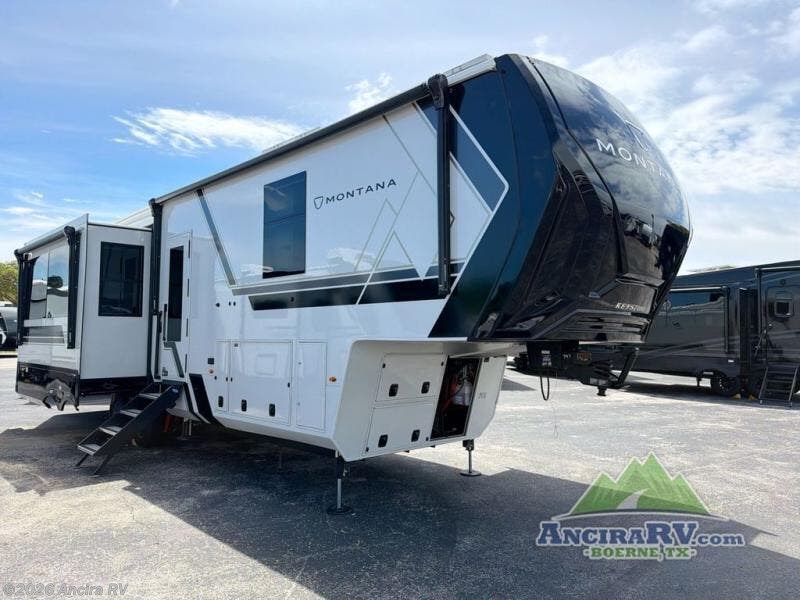 New 2026 Keystone Montana 3100RL available in Boerne, Texas