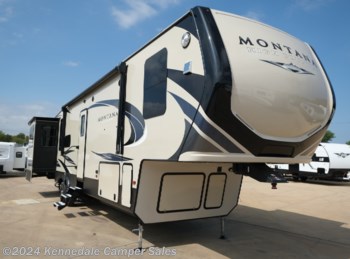 Used 2018 Keystone Montana High Country 379RD available in Kennedale, Texas