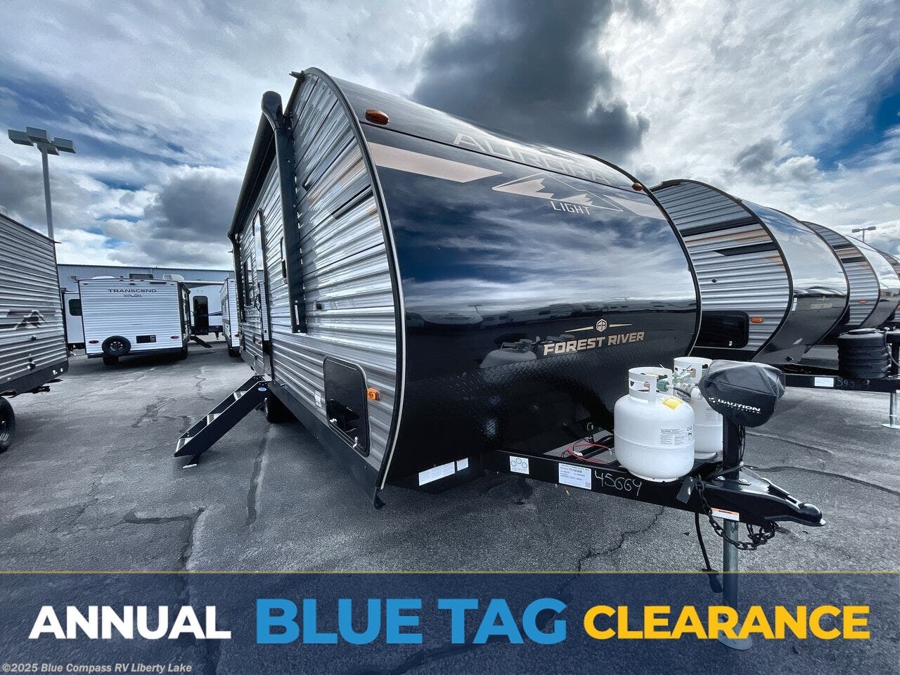 New 2025 Forest River Aurora Light 26BH available in Liberty Lake, Washington