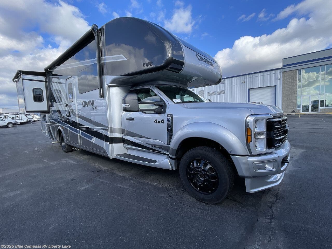 New 2026 Thor Motor Coach Omni Trail X32 available in Liberty Lake, Washington