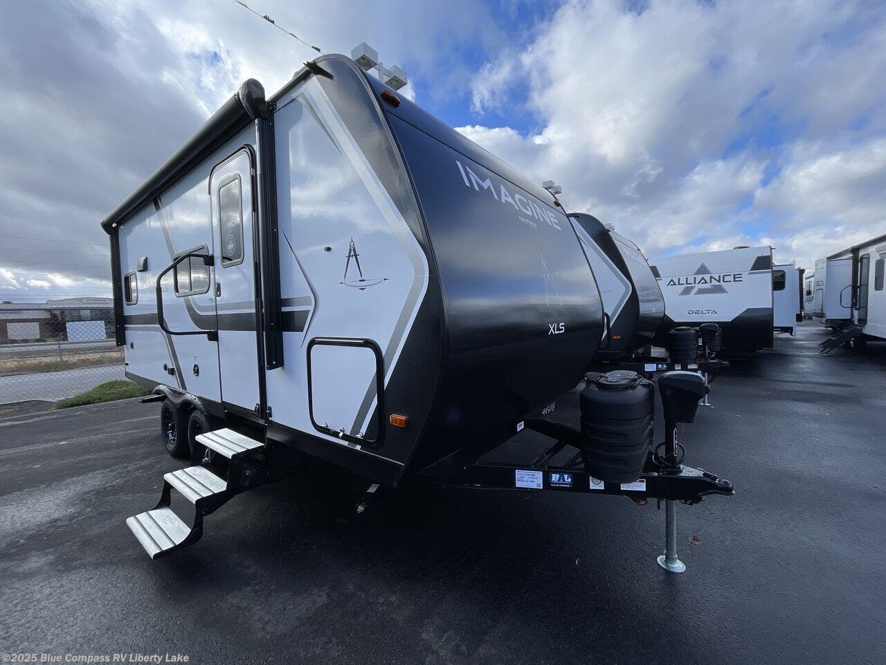 New 2026 Grand Design Imagine XLS 17MKE available in Liberty Lake, Washington